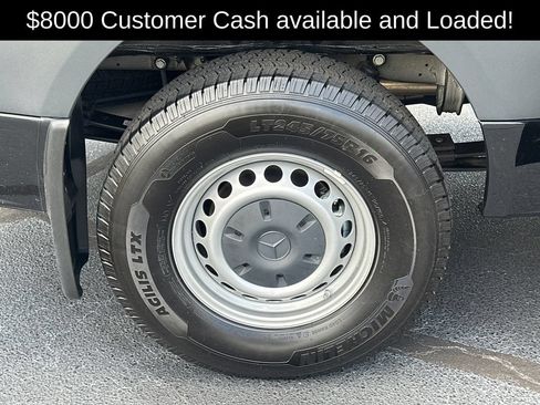 Used 2025 Mercedes-Benz Sprinter 2500 image 19