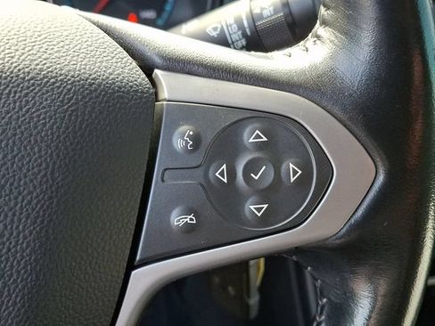 Used 2020 Chevrolet Colorado LT RWD image 16