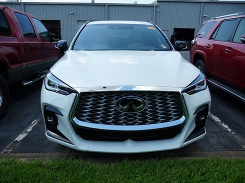 Used 2023 INFINITI QX55 Luxe w/ Cargo Package AWD/4WD image 3
