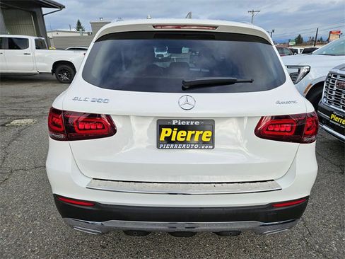 Used 2022 Mercedes-Benz GLC 300 4MATIC image 4