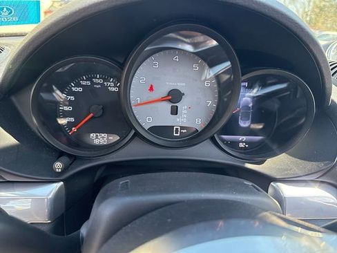 Used 2017 Porsche 718 Boxster S image 13