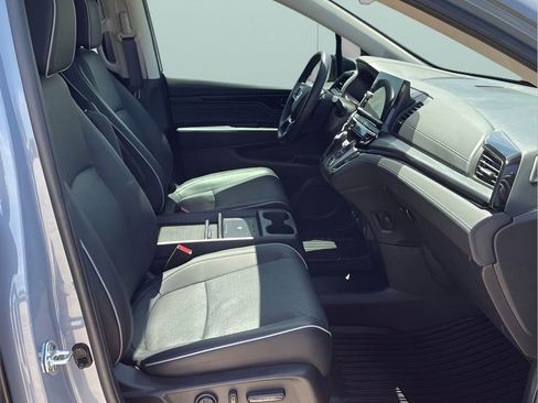 Used 2025 Honda Odyssey Elite image 15