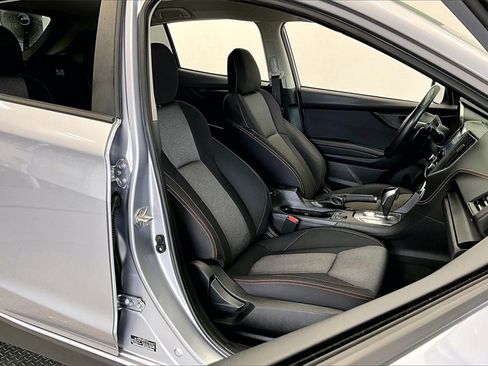 Used 2023 Subaru Crosstrek 2.0i Premium image 7