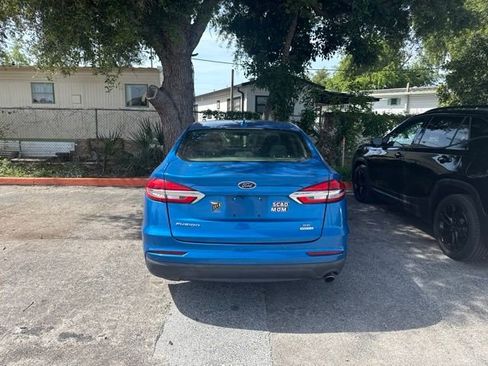 Used 2019 Ford Fusion SE FWD image 6