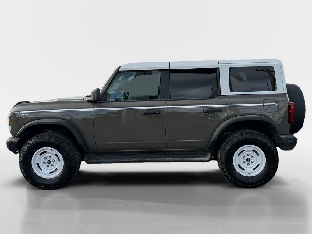 New 2026 Ford Bronco Heritage Edition AWD/4WD image 2