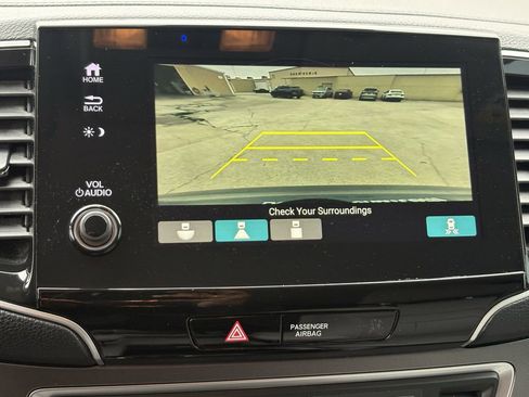 Used 2021 Honda Pilot EX image 19