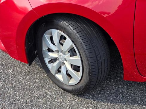Used 2015 Toyota Corolla LE FWD image 27