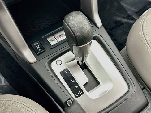 Used 2015 Subaru Forester 2.5i Limited image 16