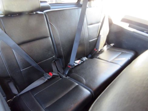 Used 2011 Nissan Armada Platinum RWD image 33