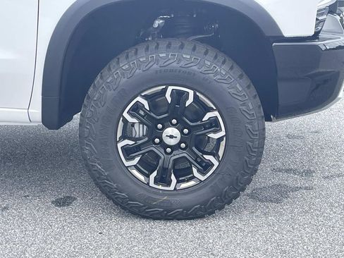 Used 2023 GMC Sierra 1500 Pro w/ Convenience Package AWD/4WD image 38