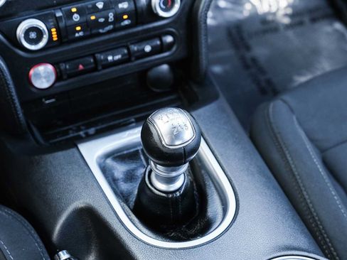 Used 2020 Ford Mustang GT RWD image 30