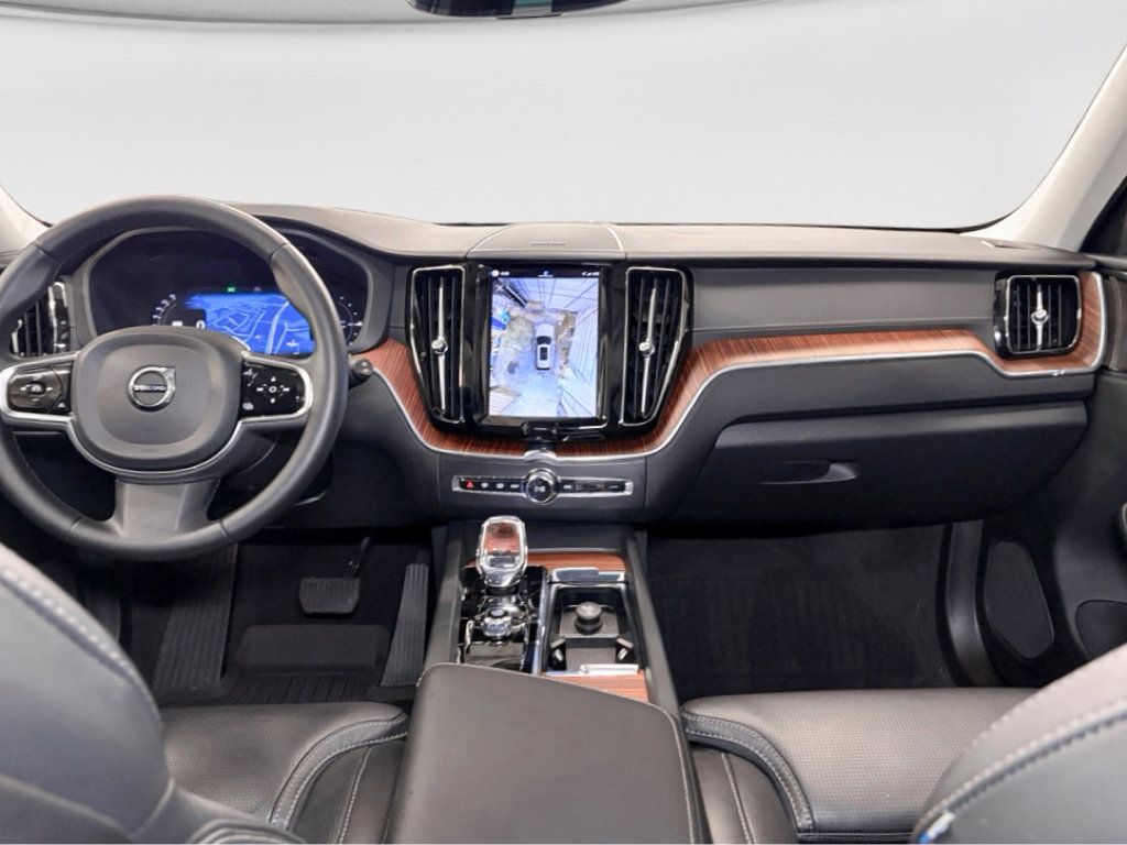 Used 2024 Volvo XC60 T8 Ultimate w/ Protection Package Premier AWD/4WD image 17