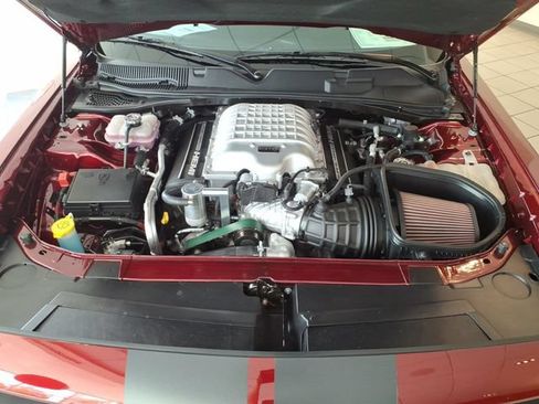 Used 2022 Dodge Challenger SRT Hellcat RWD image 28
