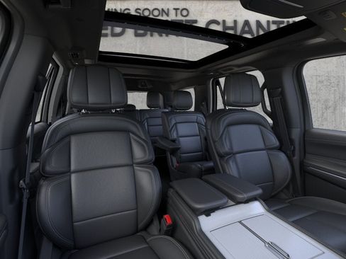 New 2026 Lincoln Navigator Reserve AWD/4WD image 10