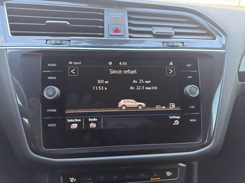 Used 2020 Volkswagen Tiguan SEL Premium R-Line image 24