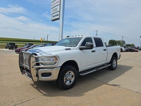 Certified 2023 RAM 2500 Tradesman AWD/4WD image 3