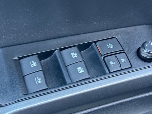 Certified 2023 Toyota Tacoma TRD Off-Road image 15