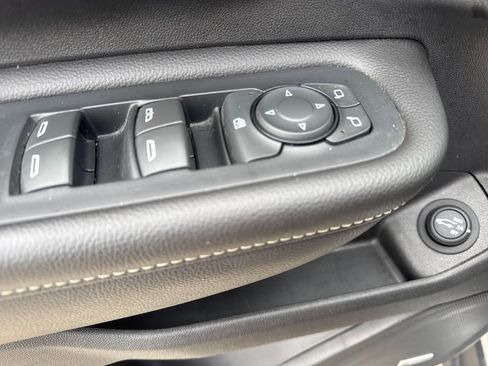 Used 2018 GMC Terrain Denali w/ Advanced Safety Package FWD image 18