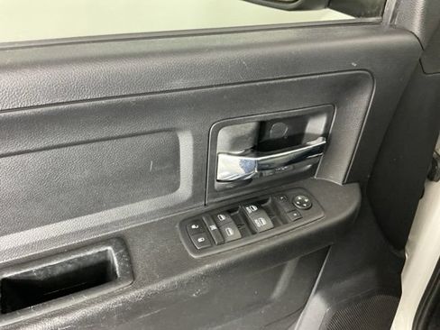 Used 2016 RAM 1500 ST w/ SXT Appearance Group AWD/4WD image 11