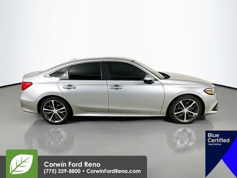 Used 2022 Honda Civic Touring image 10