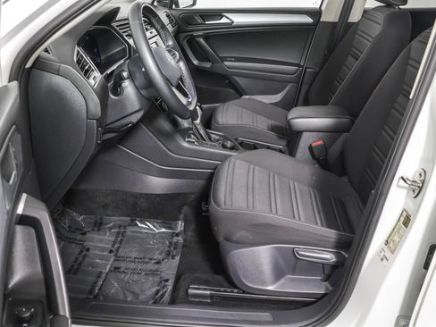 Used 2024 Volkswagen Tiguan S image 22