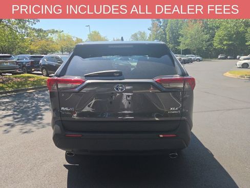 Used 2024 Toyota RAV4 XLE Premium w/ Weather Package AWD/4WD image 12