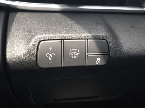 New 2026 Hyundai Elantra Limited FWD image 10