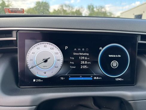 Used 2022 Hyundai Tucson SEL w/ Convenience + Premium Package FWD image 12