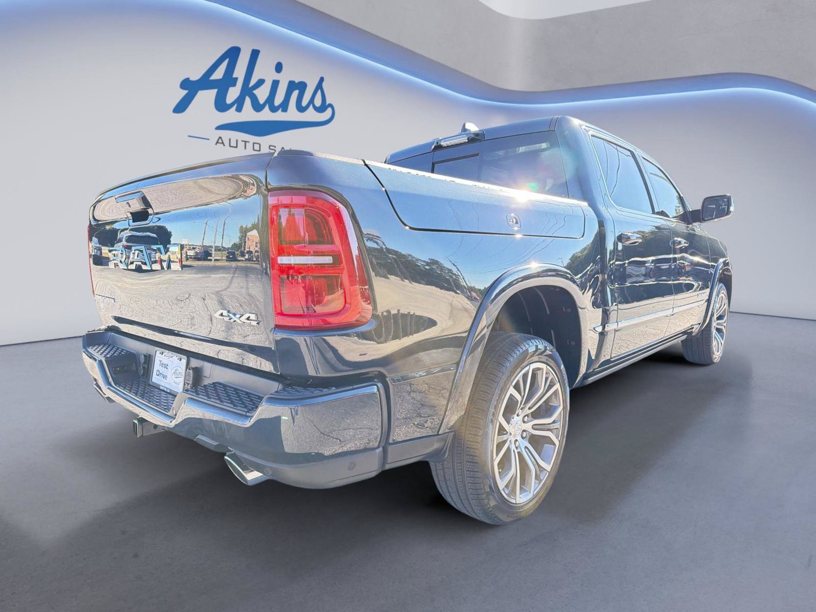 Used 2026 RAM 1500 Tungsten AWD/4WD image 2