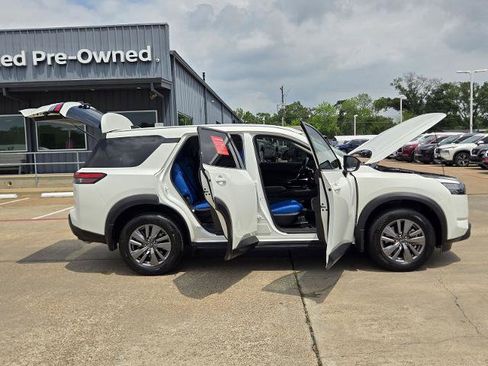 Certified 2024 Nissan Pathfinder S AWD/4WD image 13