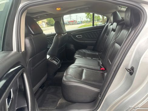 Used 2011 Ford Taurus Limited w/ 301A Rapid Spec Order Code image 10