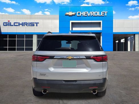 Used 2022 Chevrolet Traverse LT FWD image 7