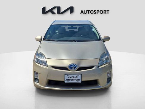 Used 2010 Toyota Prius Five image 2