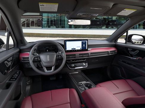 New 2026 Lincoln Corsair Grand Touring image 9