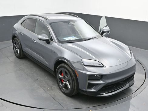 New 2025 Porsche Macan Turbo Electric image 61