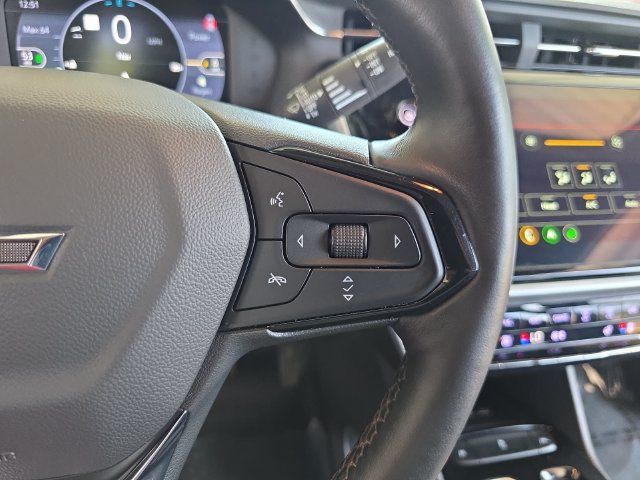 Used 2023 Chevrolet Bolt EUV Premier w/ Sun & Sound Package FWD image 16