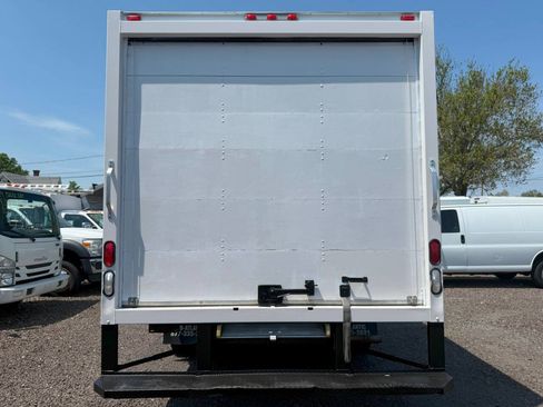 Used 2015 Ford E-350 and Econoline 350 Super Duty w/ Power Windows & Locks Group RWD image 5