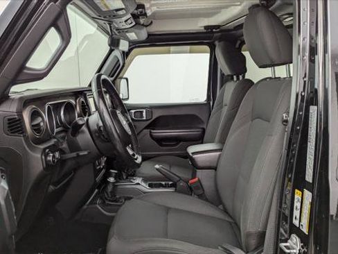 Used 2018 Jeep Wrangler Unlimited Sport S image 14