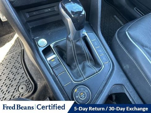 Used 2022 Volkswagen Tiguan SEL R-Line image 16