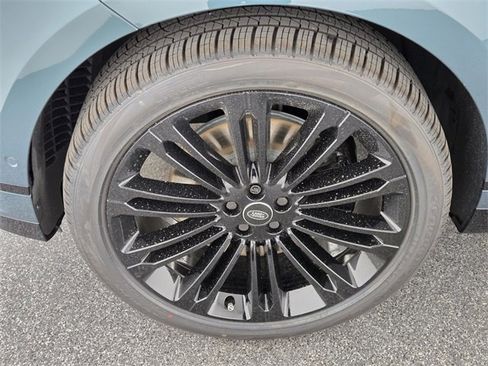 New 2026 Land Rover Range Rover Velar Dynamic SE image 9