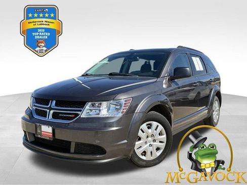 Used 2019 Dodge Journey SE image 1