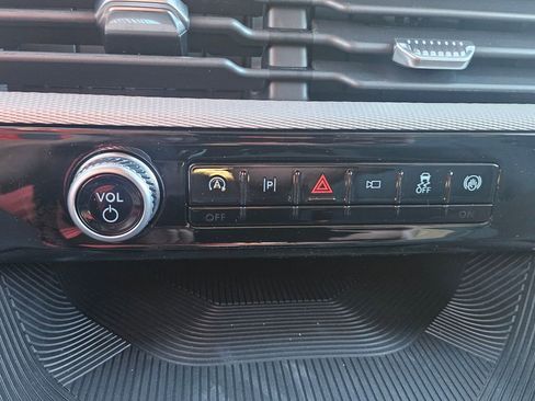 New 2026 Ford Explorer Active w/ Active Comfort Package image 18