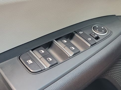 Used 2022 Kia Forte LXS w/ LXS Technology Package image 25