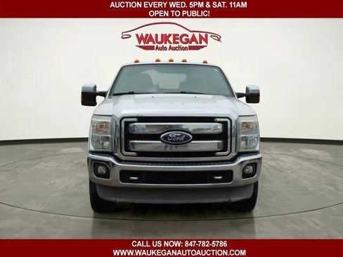 Used 2011 Ford F250 XLT w/ XLT Appearance Pkg AWD/4WD image 2