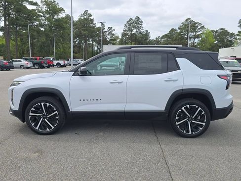 New 2026 Chevrolet Equinox RS FWD image 2