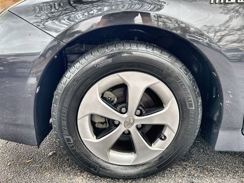 Used 2014 Toyota Prius Two image 18