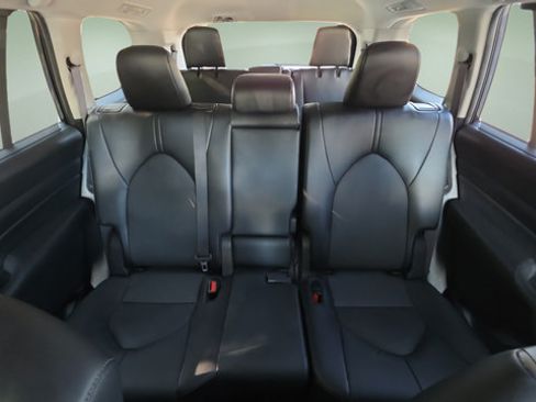 Used 2024 Toyota Grand Highlander AWD image 29