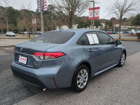 Certified 2025 Toyota Corolla LE image 5