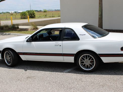 Used 1988 Ford Thunderbird RWD image 14