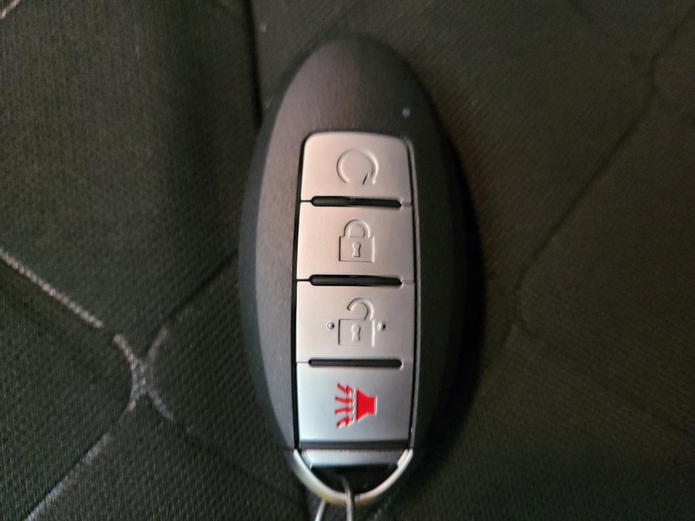 Used 2019 Nissan Kicks SV FWD image 32
